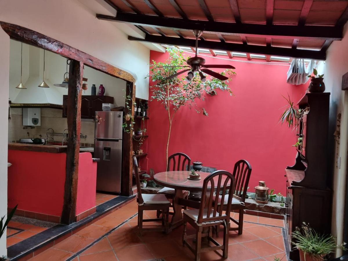 Hostal Las Rosas Salta Extérieur photo